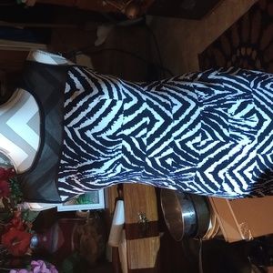 Women's dress ladies u will love this dress on u the way it's made makes curves